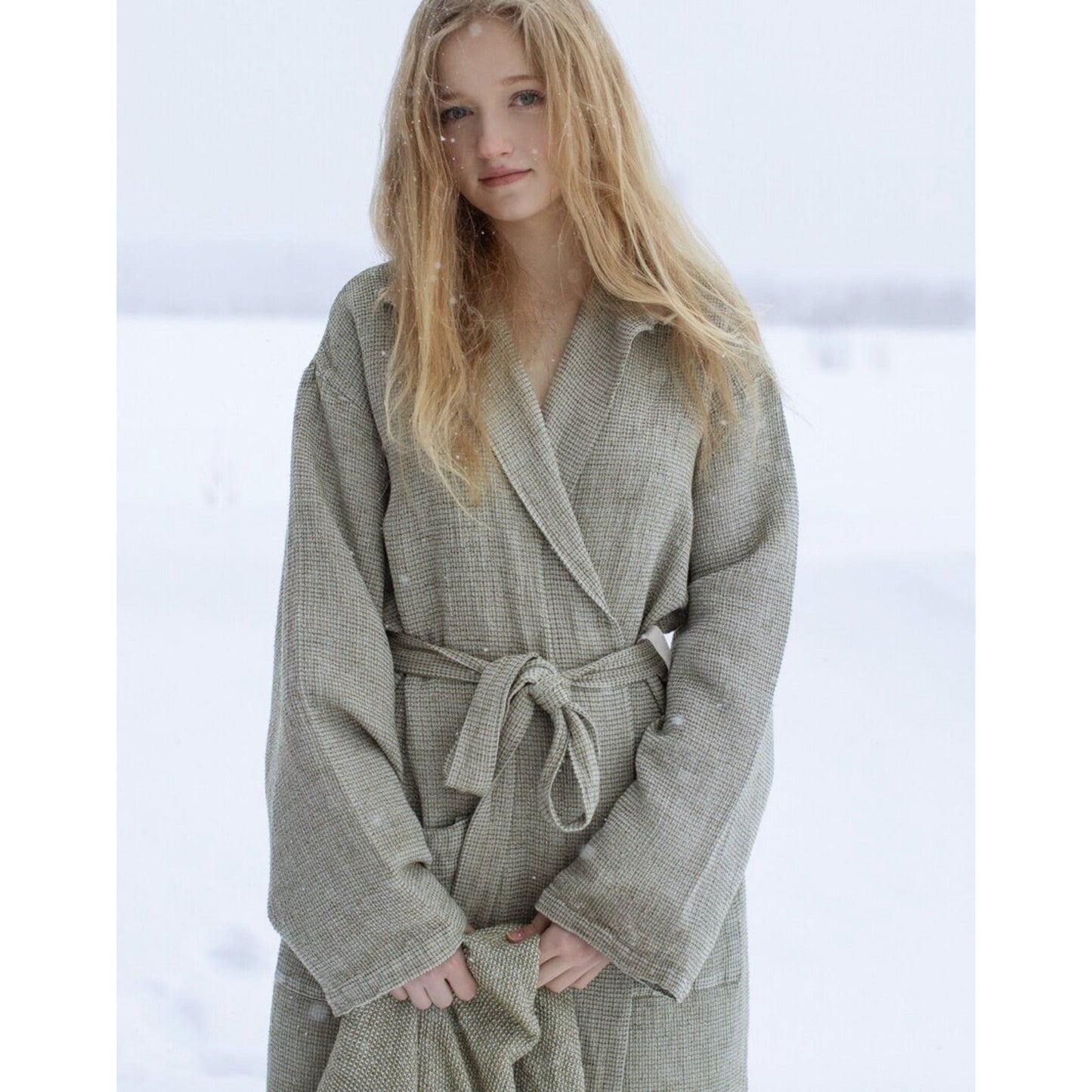 LAPUAN - TERVA WAFFLE BATHROBE. OLIVE+WHITE