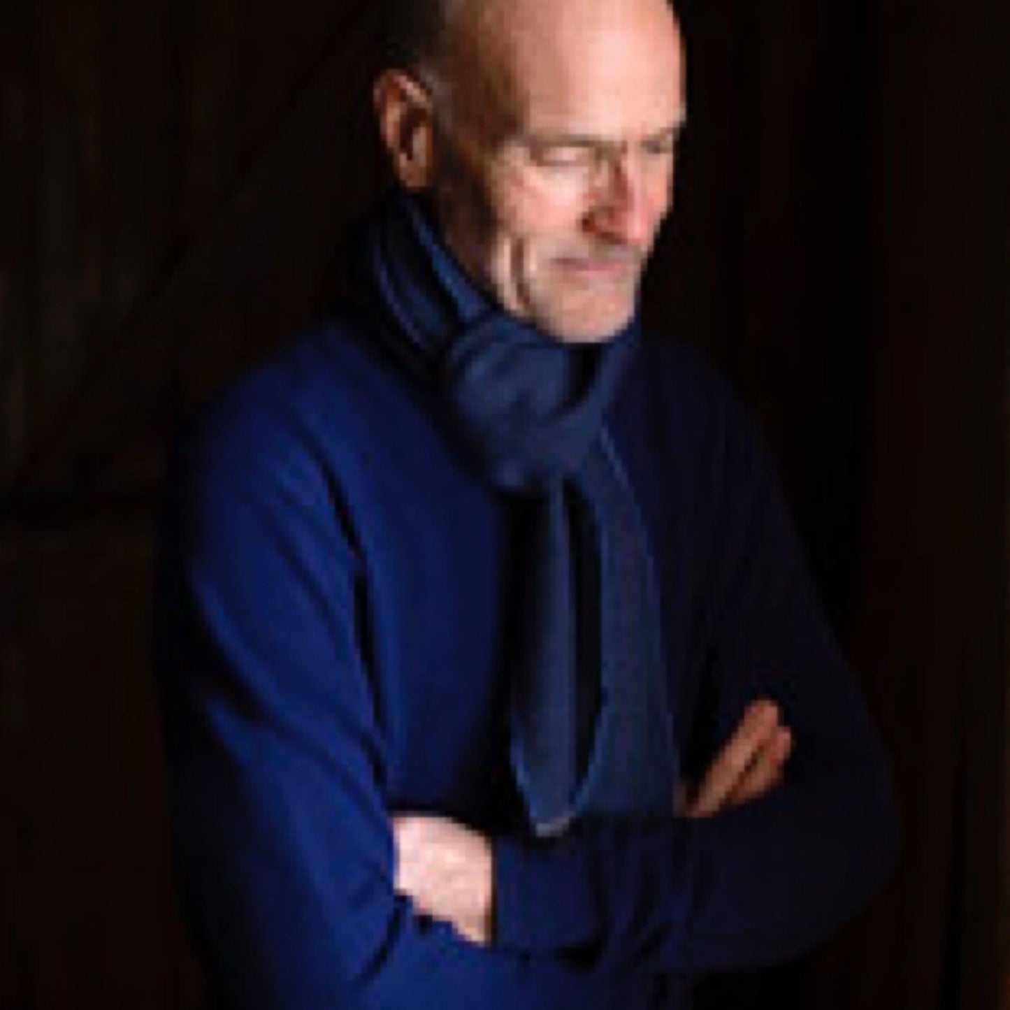 LAPUAN - KOLI LINEN SCARF. BLACK+BLUE