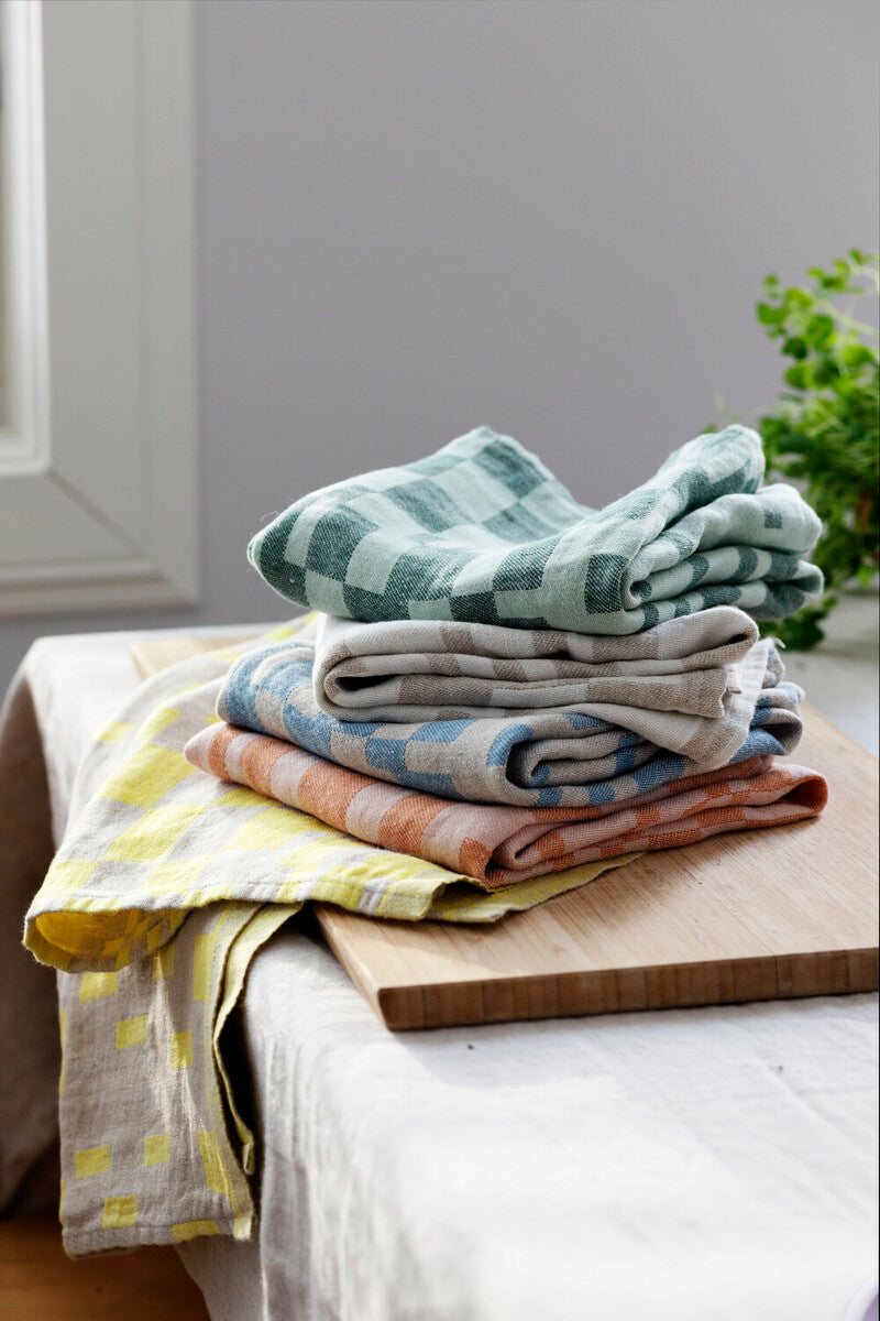 LAPUAN - KOODI LINEN HAND TOWEL. NATURAL