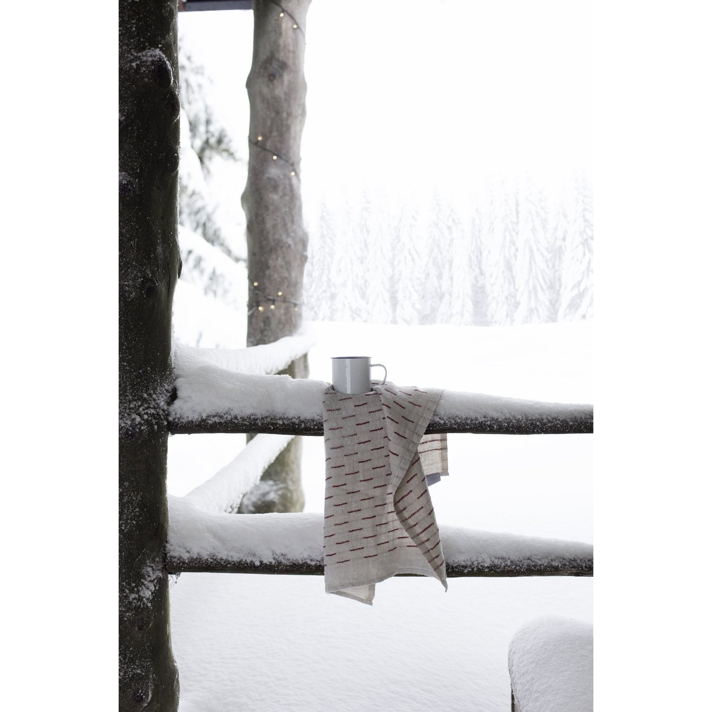 LAPUAN - PAUSSI - LINEN HAND TOWEL. NATURAL+BURGUNDY