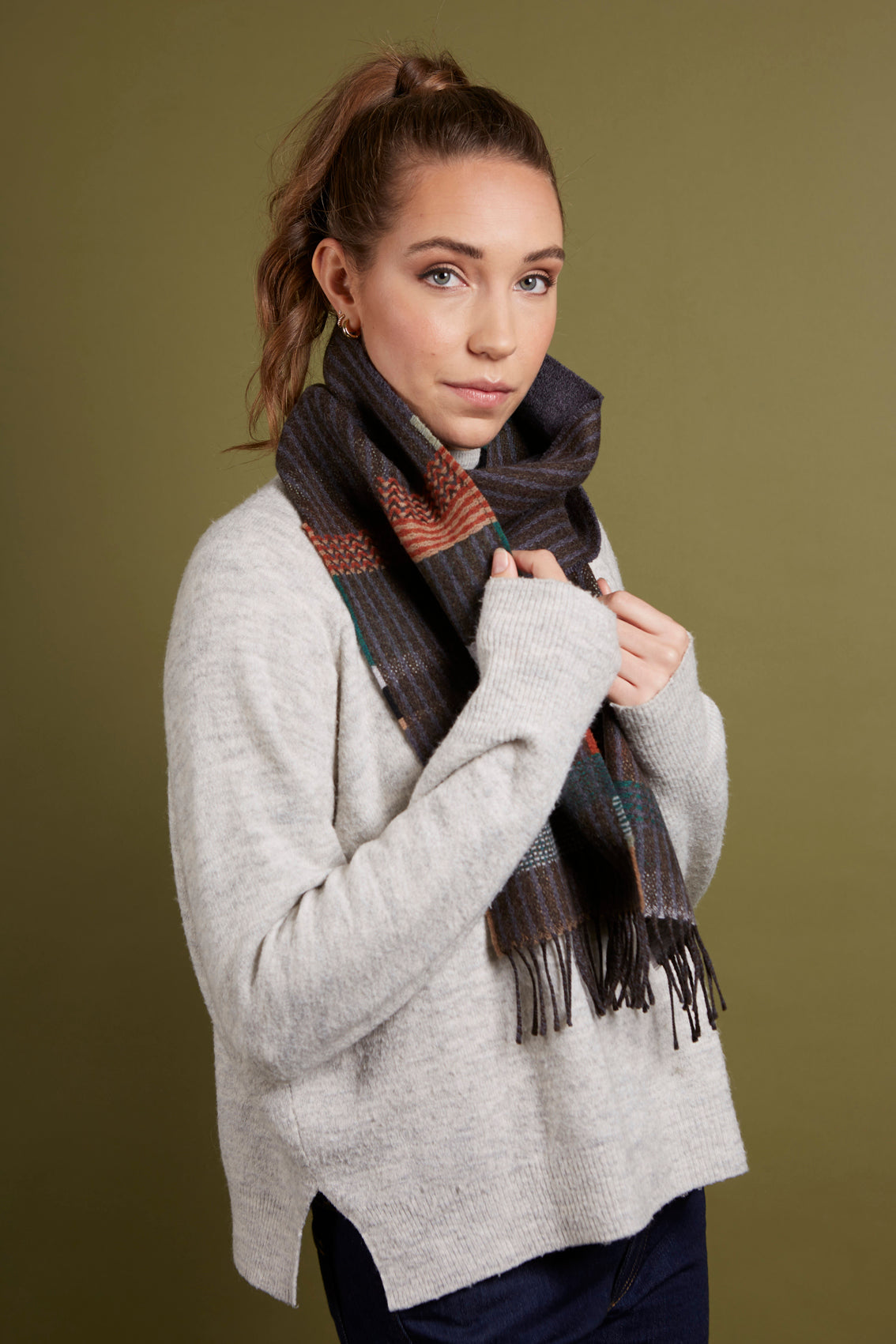 WALLACE+SEWELL - SCARF - DORVIGNY - CHARCOAL