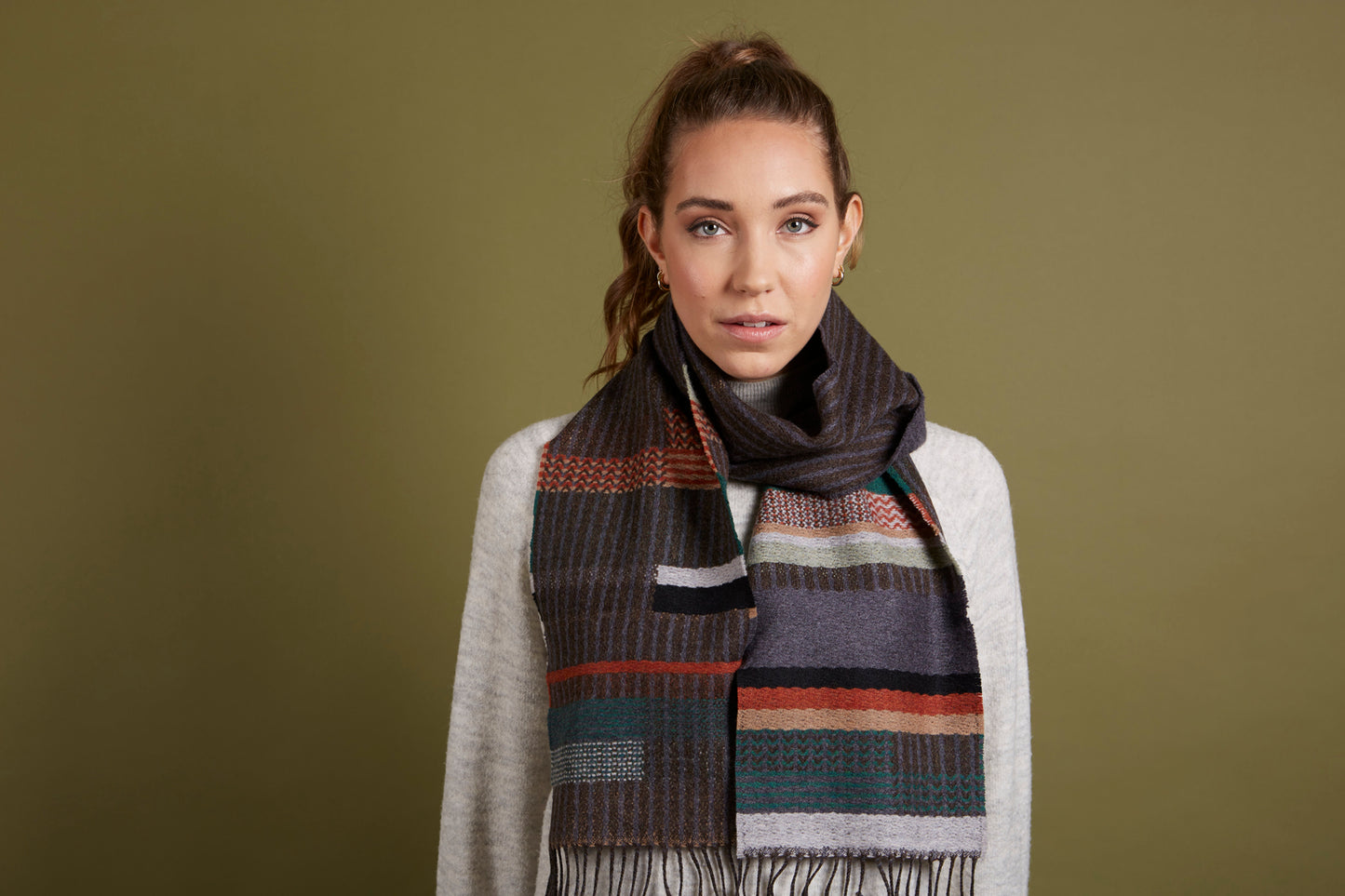 WALLACE+SEWELL - SCARF - DORVIGNY - CHARCOAL