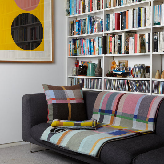 WALLACE+SEWELL - BLOCK THROW - LLOYD - SMALL