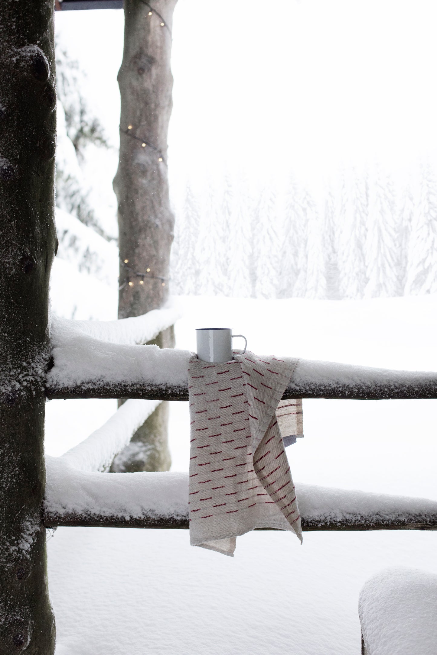 LAPUAN - PAUSSI - LINEN KING BATH TOWEL. NATURAL+BURGUNDY