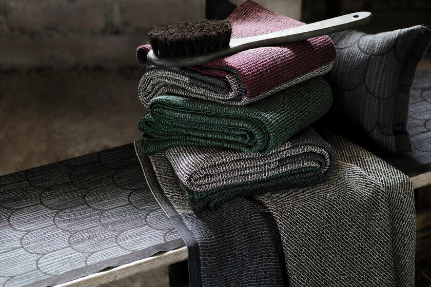 LAPUAN - TERVA WAFFLE TOWEL. BLACK+RAINY BLUE+MULTI STRIPE