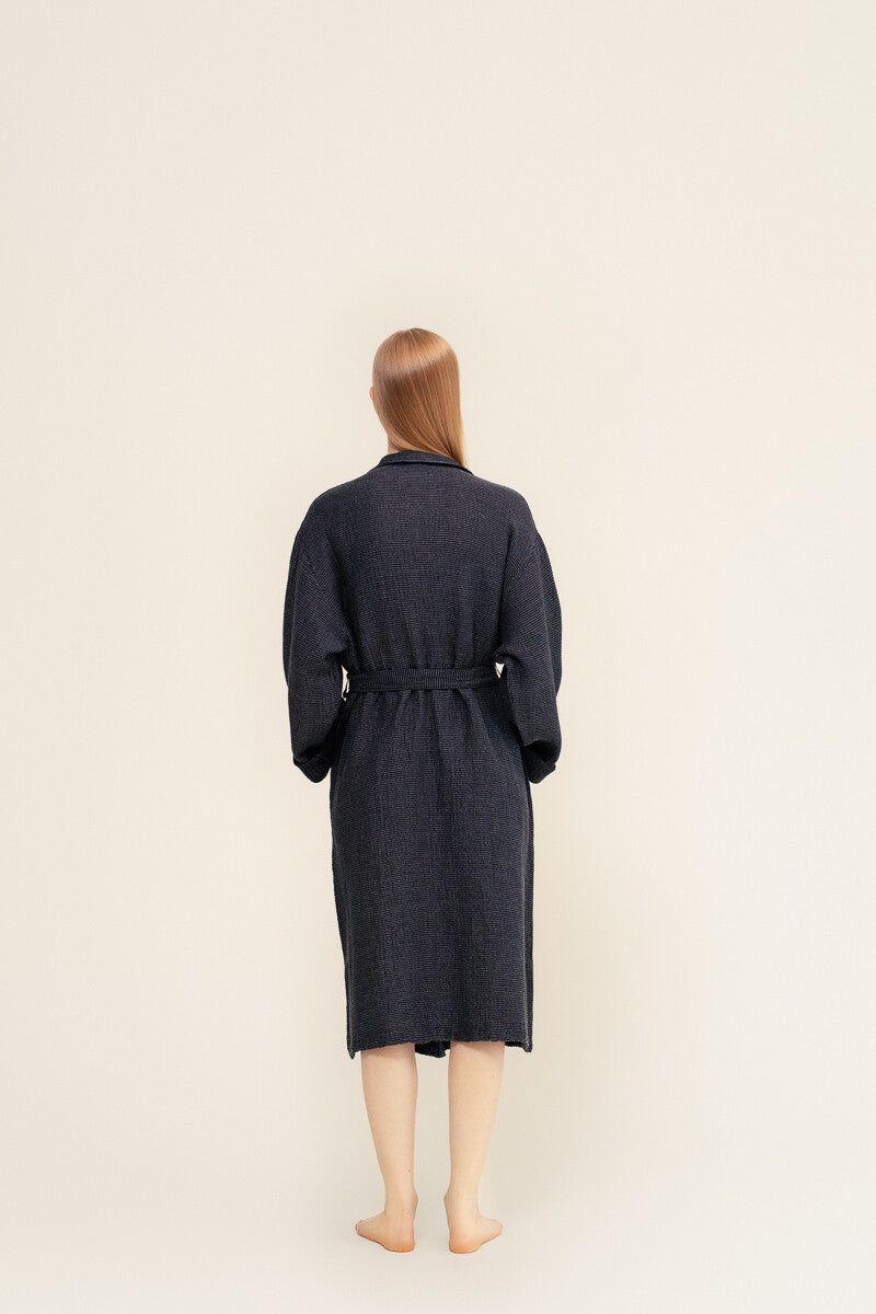 LAPUAN - TERVA WAFFLE BATHROBE. BLACK+GRAPHITE