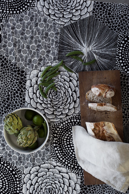 LAPUAN - COUVERTURE / NAPPE EN COTON BIOLOGIQUE + LIN RUUT. NOIR