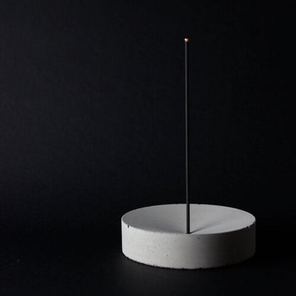 KENKAWAI - PORTE-ENCENS EN BÉTON